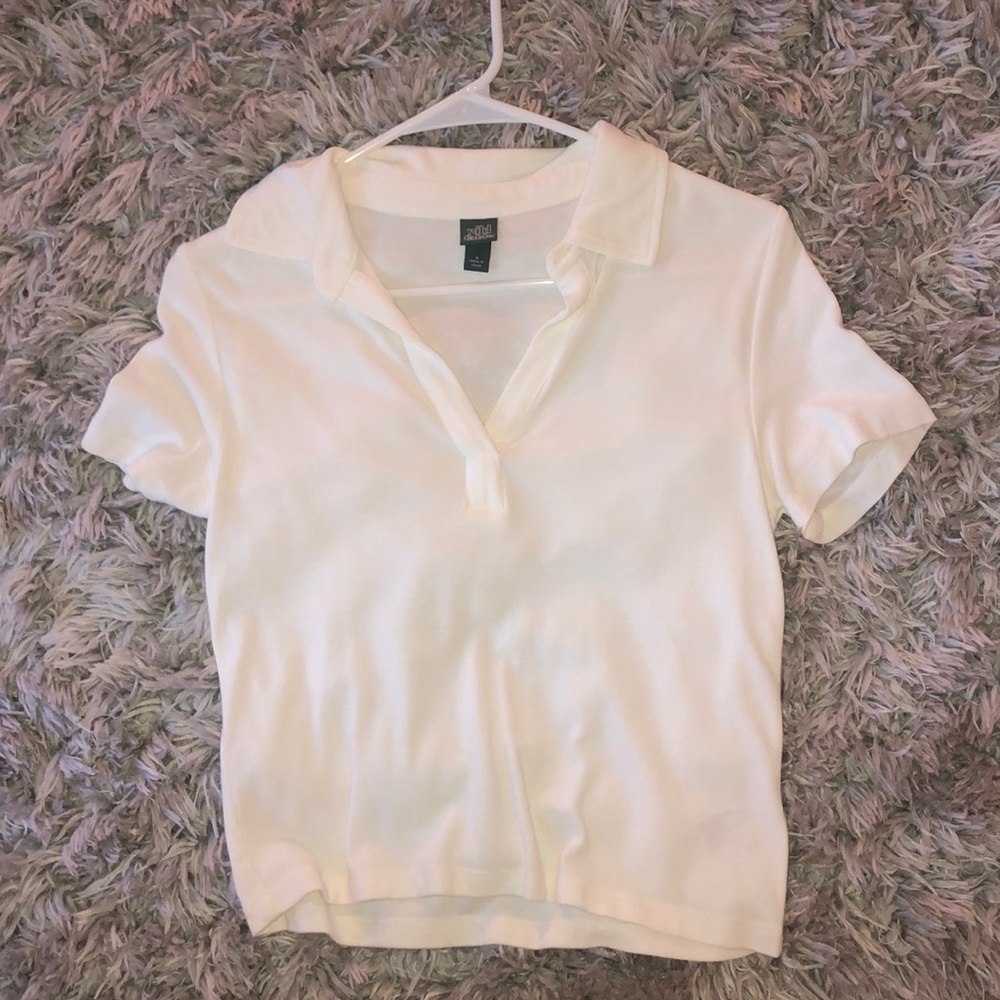 collared women’s top!